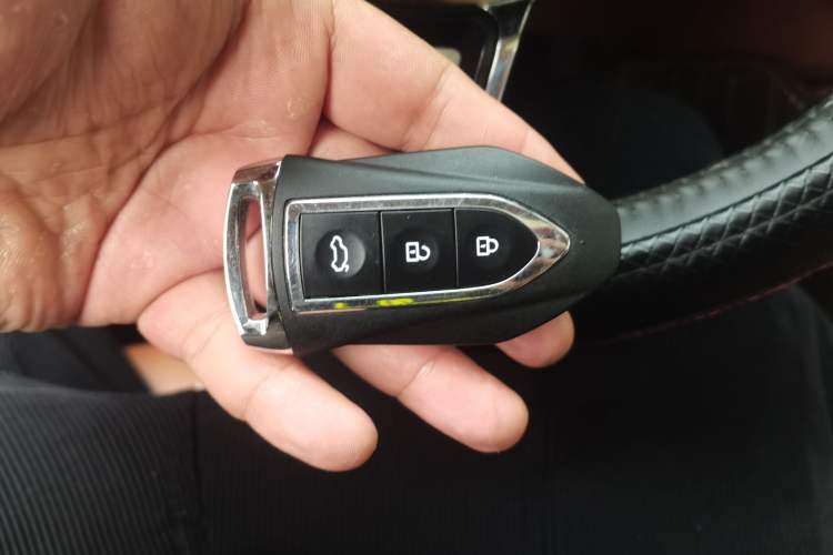 Used Zotye SR9 2017 2.0T Manual "Ultimate Heart" Edition Vehicle Key