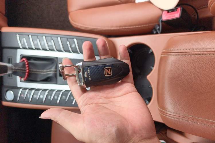 Used Zotye SR9 2017 2.0T Automatic Ultimate Dream Edition Vehicle Key