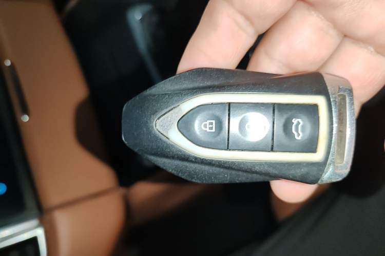 Used Zotye SR9 2017 2.0T Manual "Ultimate Heart" Edition Vehicle Key
