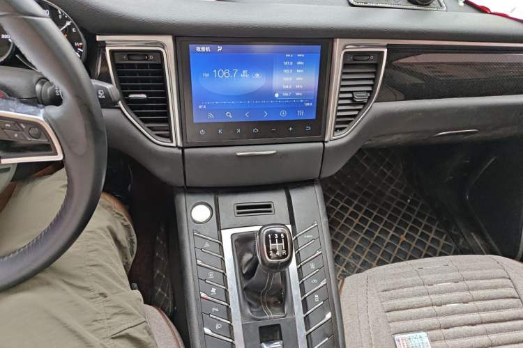 Used Zotye SR9 2017 2.0T Manual "Ultimate Heart" Edition Audio And AC Panel