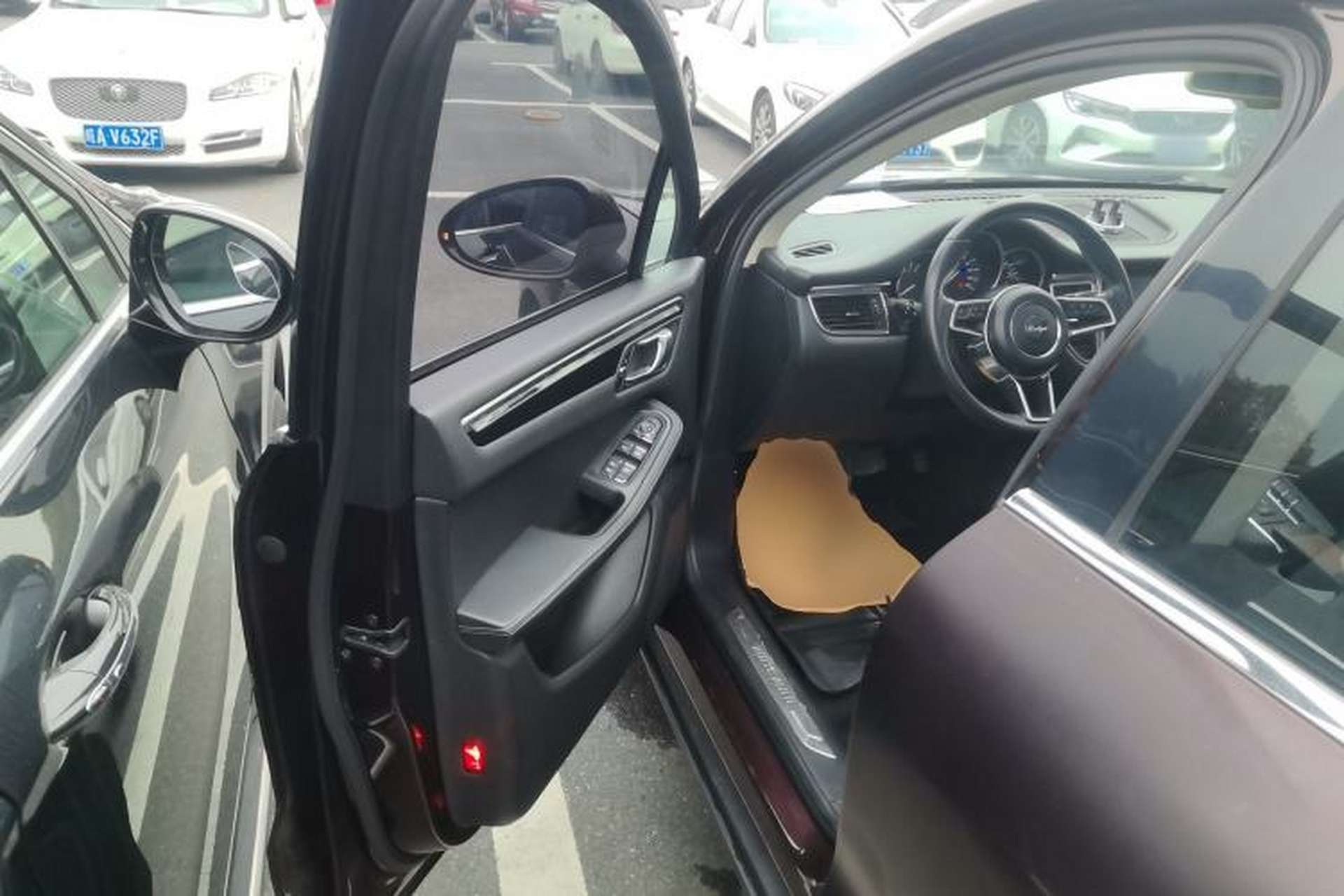 Used Zotye SR9 2017 2.0T Automatic Ultimate Light Edition Driver Seat
