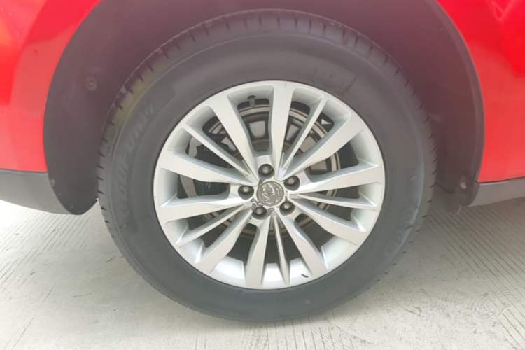 Used Zotye SR9 2017 2.0T Manual "Ultimate Heart" Edition Exterior 5