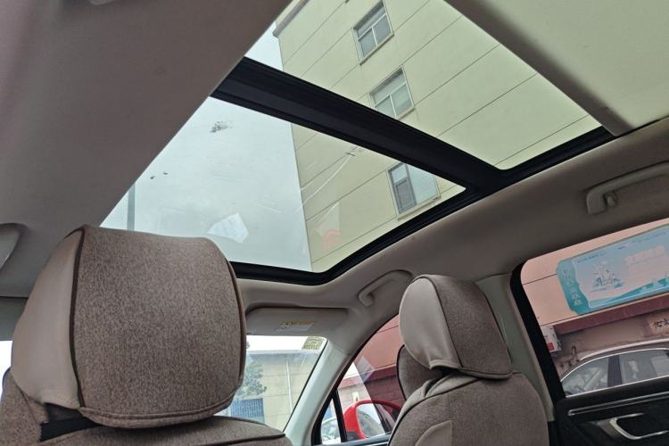 Used Zotye SR9 2017 2.0T Manual "Ultimate Heart" Edition Headliner