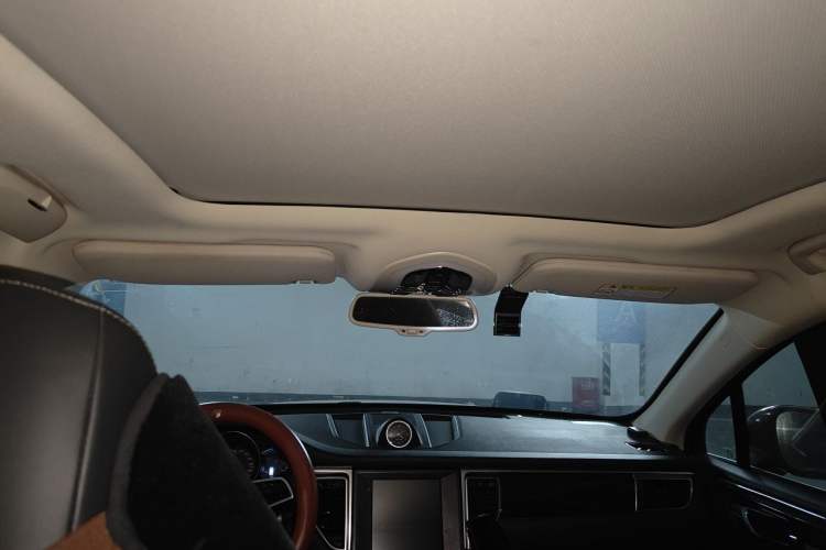 Used Zotye SR9 2017 2.0T Automatic Ultimate Dream Edition Headliner