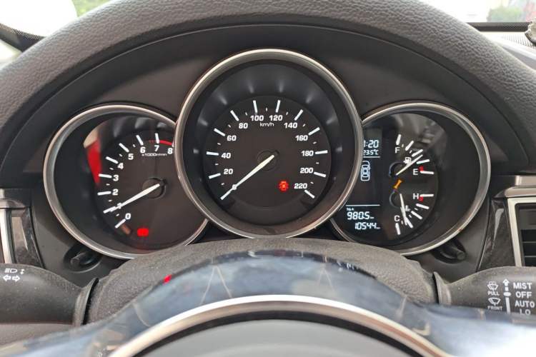 Used Zotye SR9 2017 2.0T Manual "Ultimate Heart" Edition Instrument Cluster