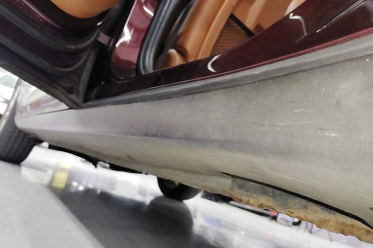 Used Zotye SR9 2017 2.0T Manual "Ultimate Heart" Edition Left Side Sill