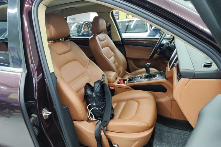 Used Zotye SR9 2017 2.0T Manual "Ultimate Heart" Edition Right Front Seat