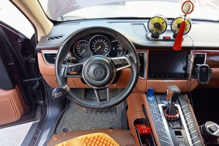 Used Zotye SR9 2017 2.0T Automatic Ultimate Road Edition Steering Wheel