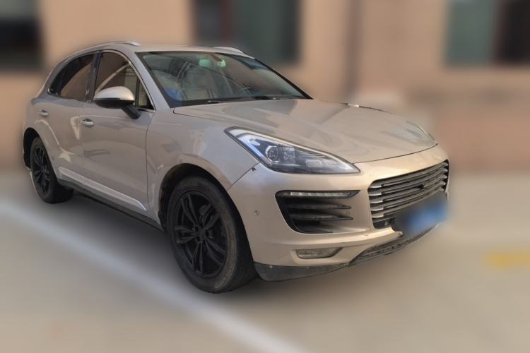 Used Zotye SR9 2017 2.0T Automatic Ultimate Dream Edition Front Right 45 Deg