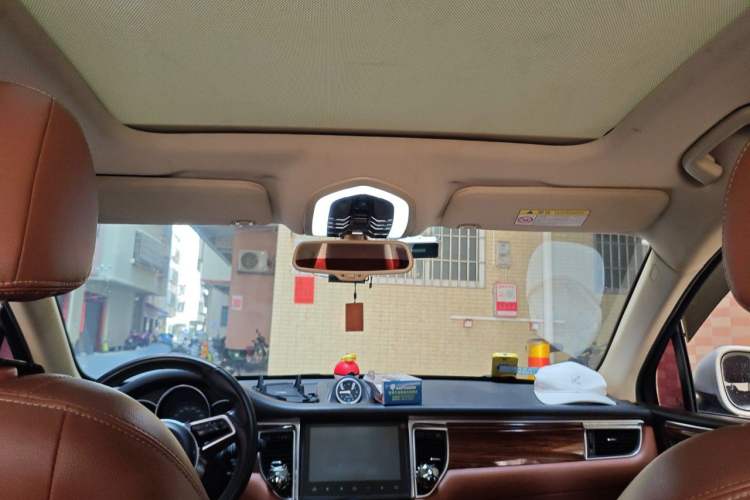 Used Zotye SR9 2017 2.0T Automatic Ultimate Edition Headliner