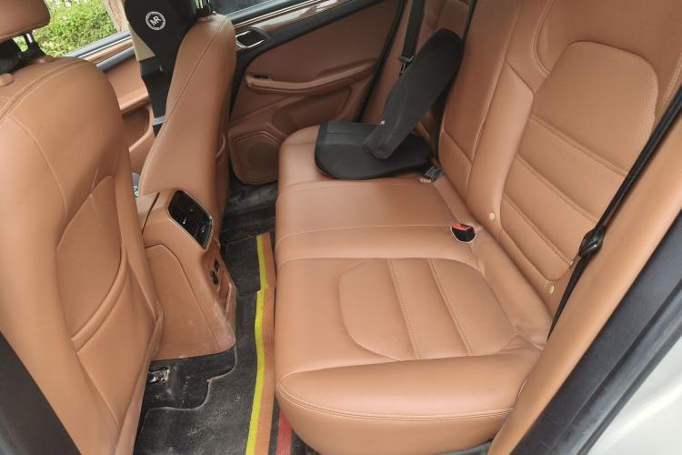 Used Zotye SR9 2017 2.0T Automatic Ultimate Light Edition Left Rear Seat