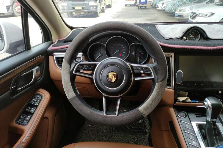 Used Zotye SR9 2017 2.0T Automatic Ultimate Edition Steering Wheel