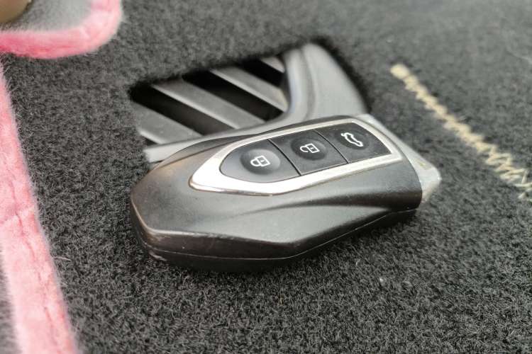 Used Zotye SR9 2017 2.0T Automatic Ultimate Edition Vehicle Key
