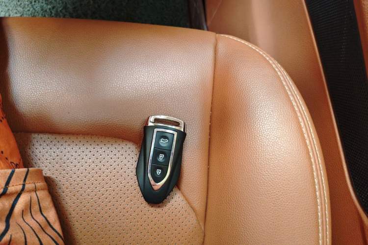 Used Zotye SR9 2017 2.0T Automatic Ultimate Edition Vehicle Key