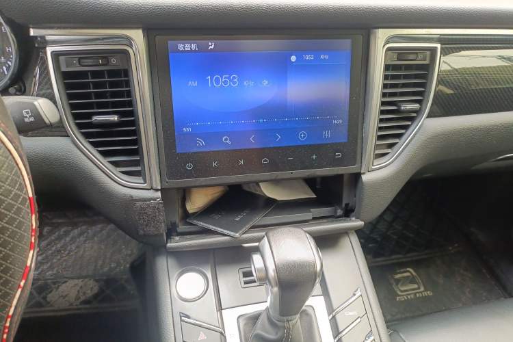 Used Zotye SR9 2017 2.0T Automatic Ultimate Edition Audio And AC Panel