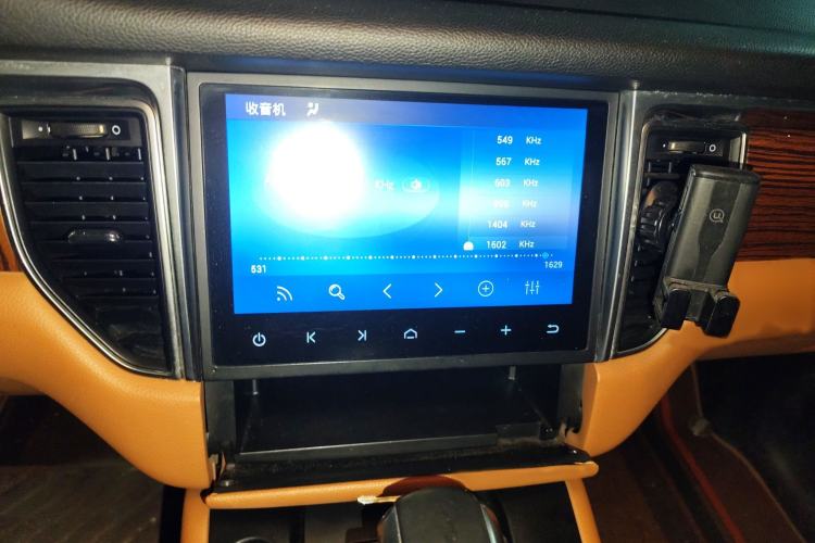 Used Zotye SR9 2017 2.0T Automatic Ultimate Light Edition Audio And AC Panel