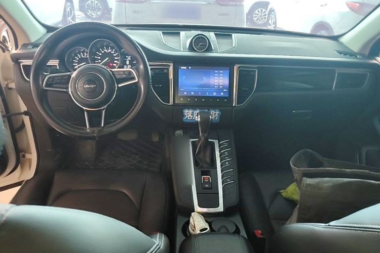Used Zotye SR9 2017 2.0T Automatic Ultimate Edition Center Console