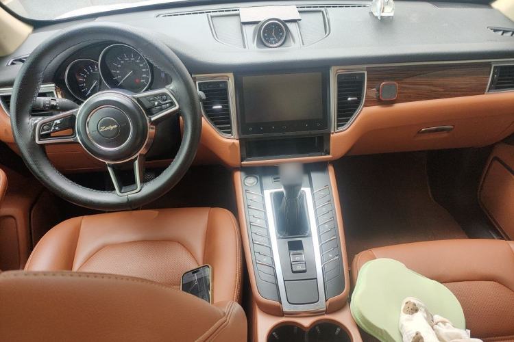 Used Zotye SR9 2017 2.0T Manual "Ultimate Heart" Edition Center Console