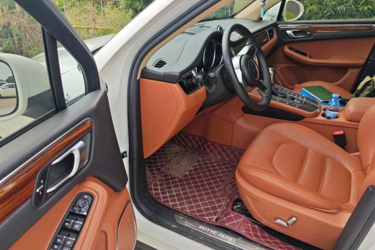 Used Zotye SR9 2017 2.0T Automatic Ultimate Edition Driver Seat