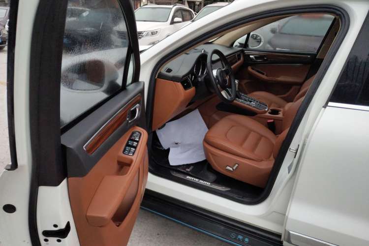 Used Zotye SR9 2017 2.0T Automatic Ultimate Edition Driver Seat