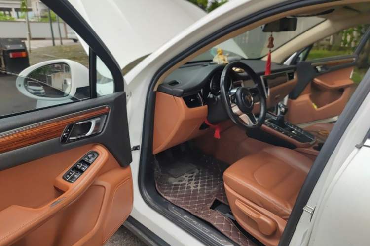 Used Zotye SR9 2017 2.0T Manual "Ultimate Light" Edition Driver Seat