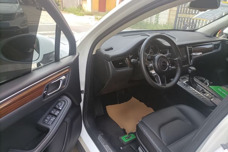 Used Zotye SR9 2017 2.0T Automatic Ultimate Light Edition Driver Seat