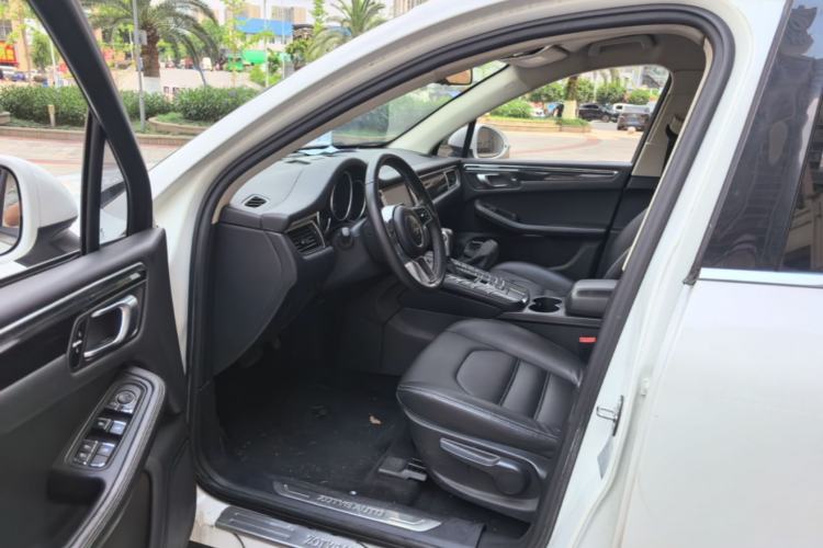 Used Zotye SR9 2017 2.0T Automatic Ultimate Road Edition Driver Seat