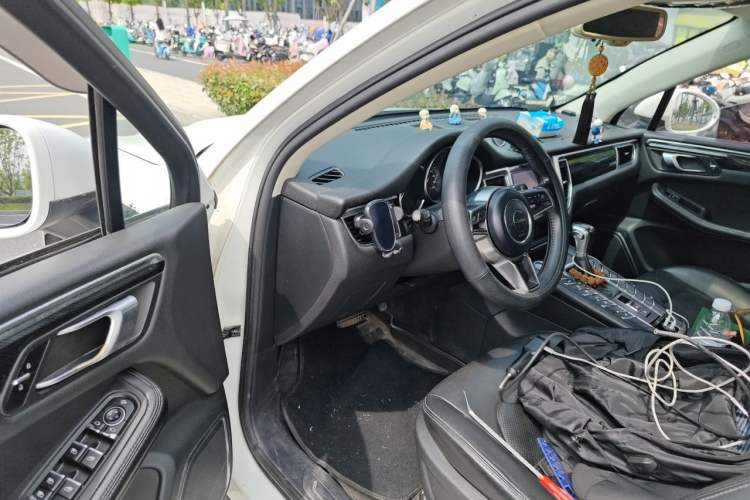 Used Zotye SR9 2017 2.0T Automatic Ultimate Edition Driver Seat