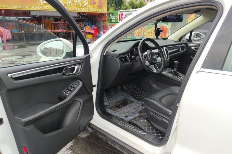 Used Zotye SR9 2017 2.0T Manual "Ultimate Road" Edition Driver Seat