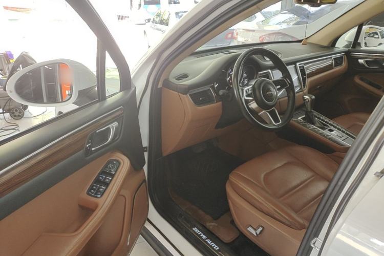 Used Zotye SR9 2017 2.0T Automatic Ultimate Edition Driver Seat