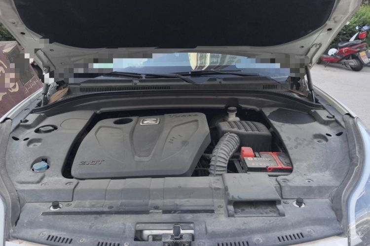 Used Zotye SR9 2017 2.0T Automatic Ultimate Road Edition Engine Bay