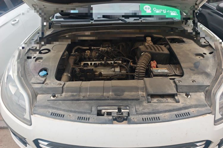 Used Zotye SR9 2017 2.0T Automatic Ultimate Edition Engine Bay