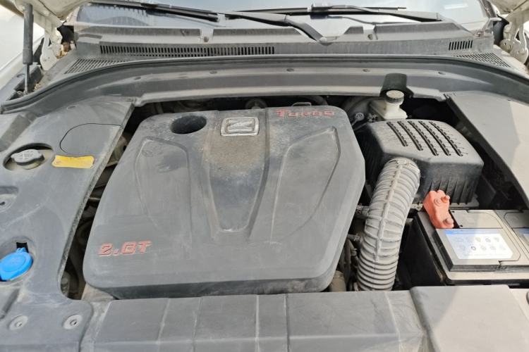 Used Zotye SR9 2017 2.0T Automatic Ultimate Edition Engine Bay