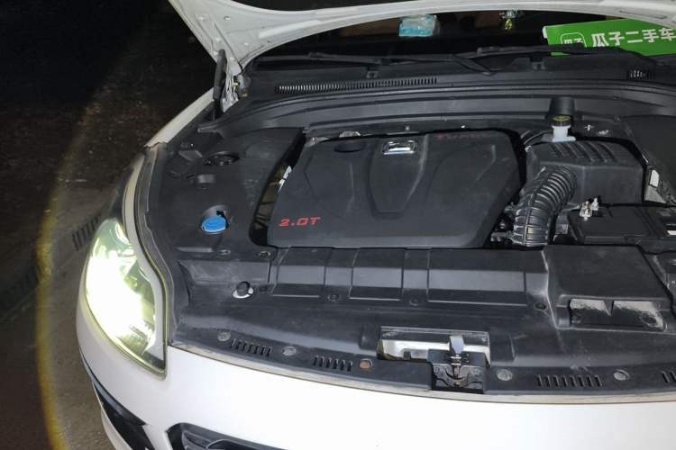 Used Zotye SR9 2017 2.0T Automatic Ultimate Edition Engine Bay Right