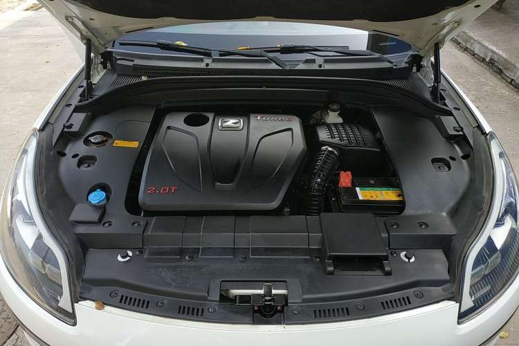 Used Zotye SR9 2017 2.0T Automatic Ultimate Edition Engine Bay