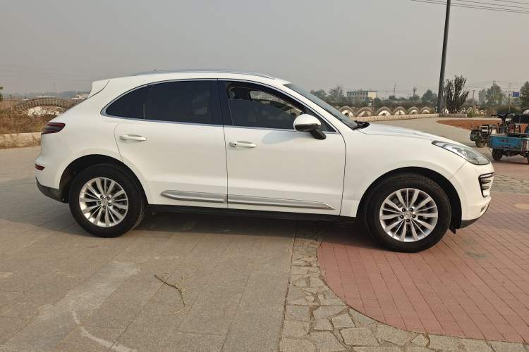 Used Zotye SR9 2017 2.0T Automatic Ultimate Edition Exterior 2