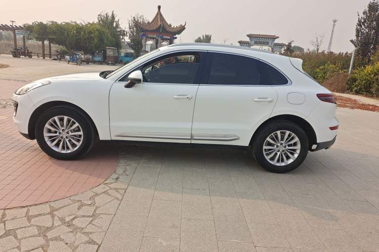 Used Zotye SR9 2017 2.0T Automatic Ultimate Edition Exterior 3