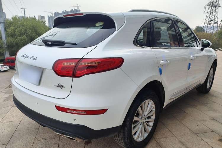 Used Zotye SR9 2017 2.0T Manual "Ultimate Light" Edition Exterior 3
