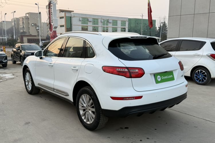 Used Zotye SR9 2017 2.0T Automatic Ultimate Road Edition Exterior 4