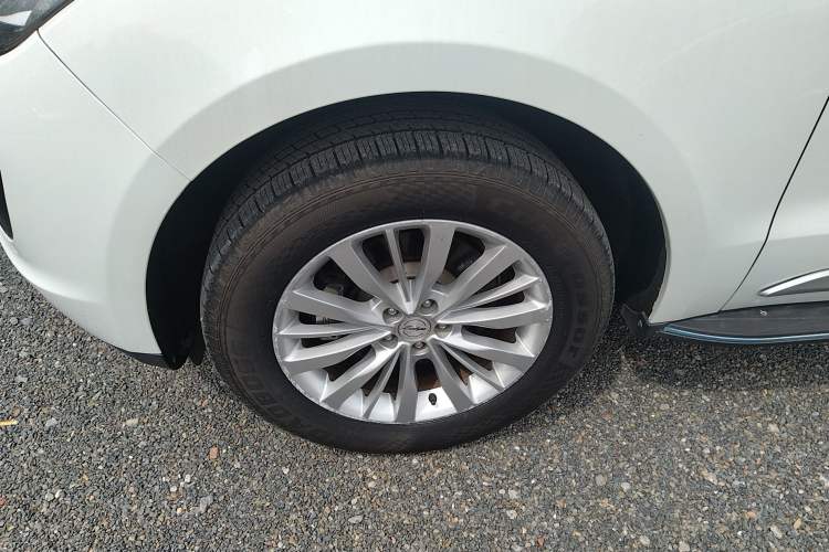 Used Zotye SR9 2017 2.0T Manual "Ultimate Road" Edition Exterior 4