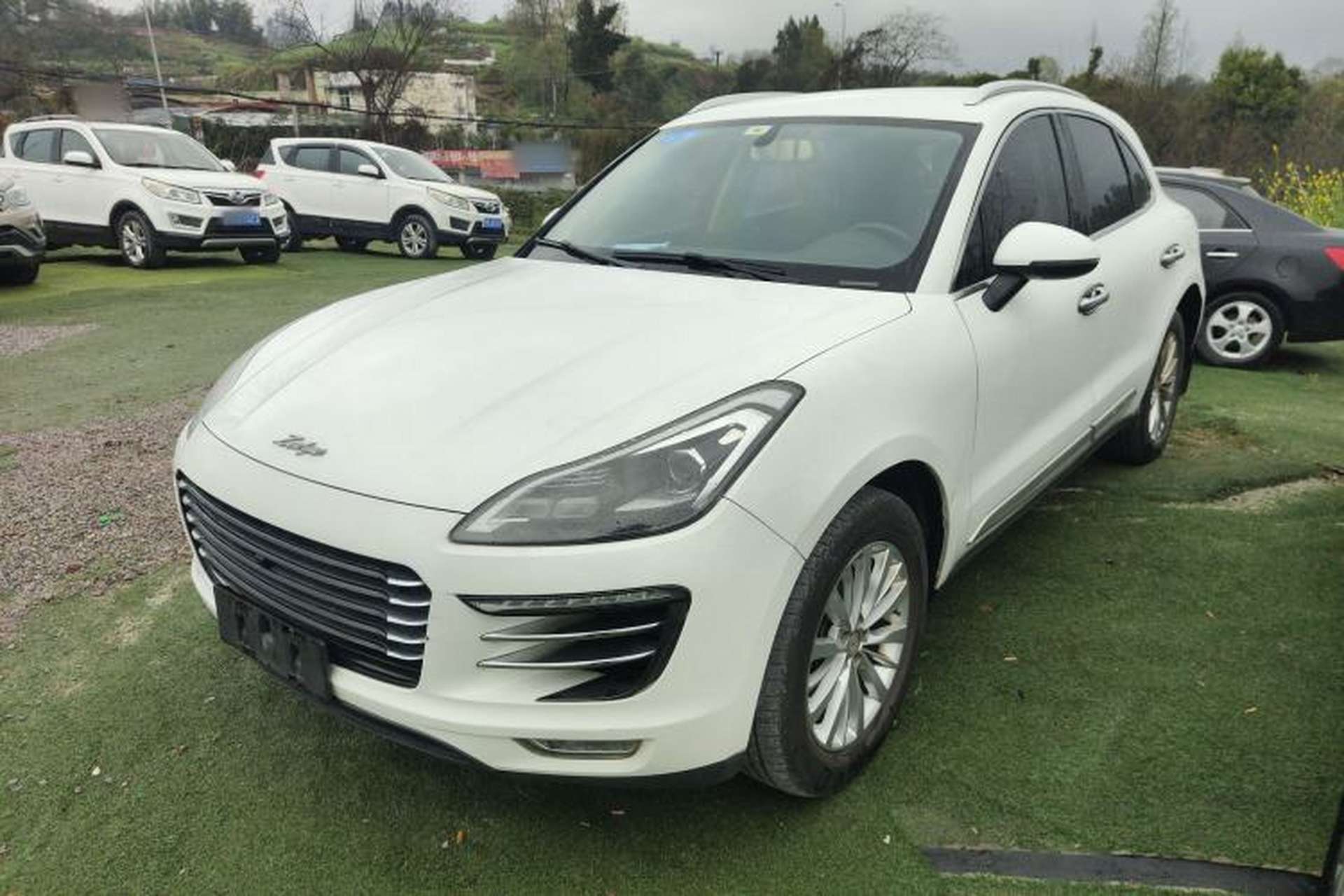 Used Zotye SR9 2017 2.0T Automatic Ultimate Road Edition Front Left 45 Deg