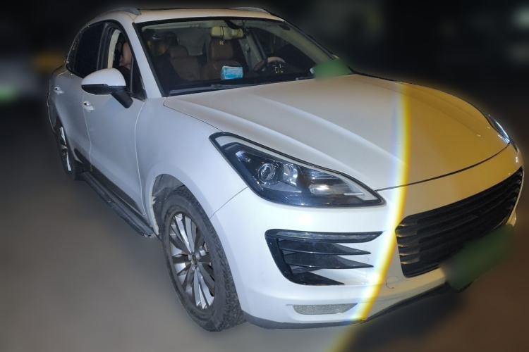 Used Zotye SR9 2017 2.0T Automatic Ultimate Edition Front Right 45 Deg
