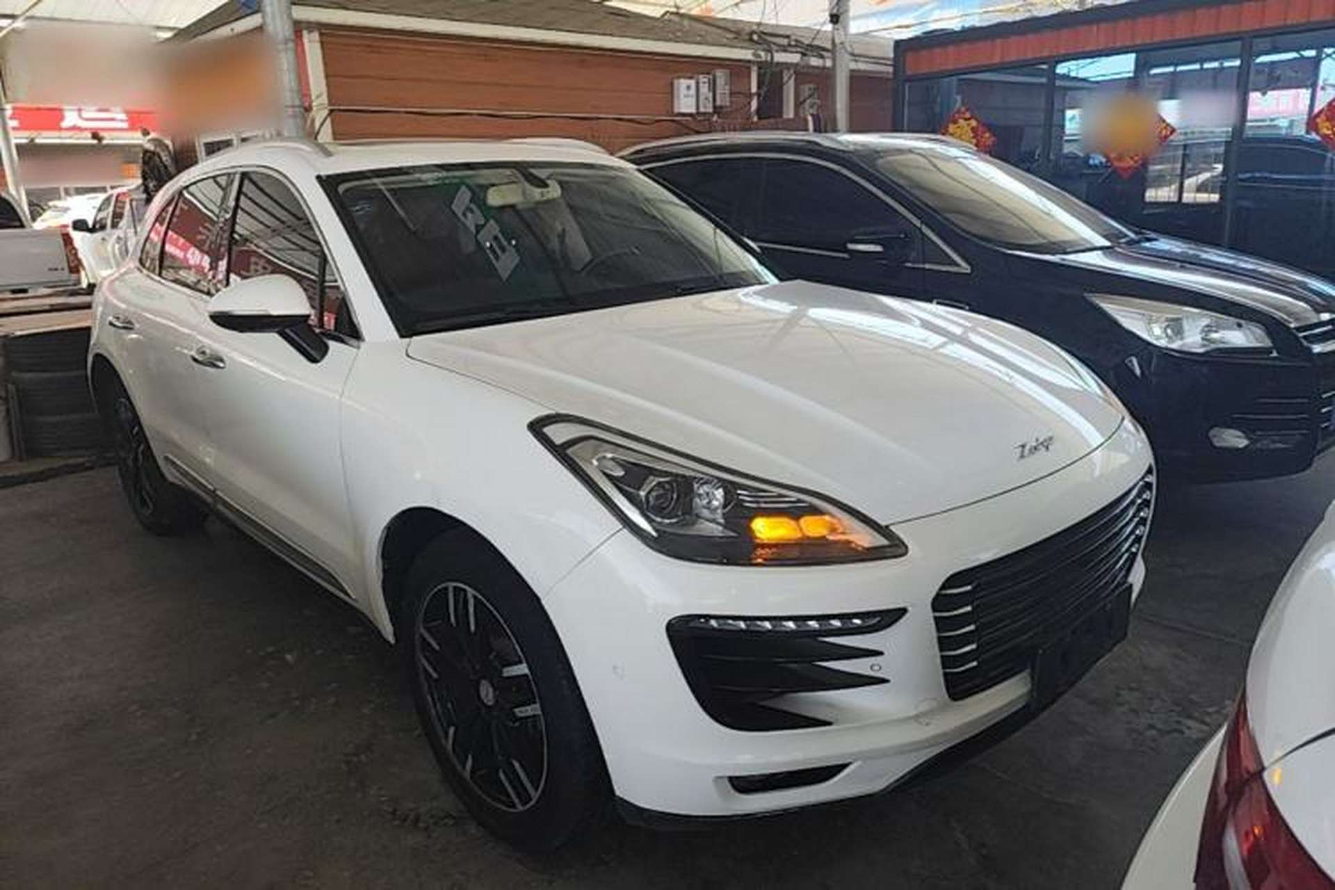 Used Zotye SR9 2017 2.0T Automatic Ultimate Dream Edition Front Right 45 Deg