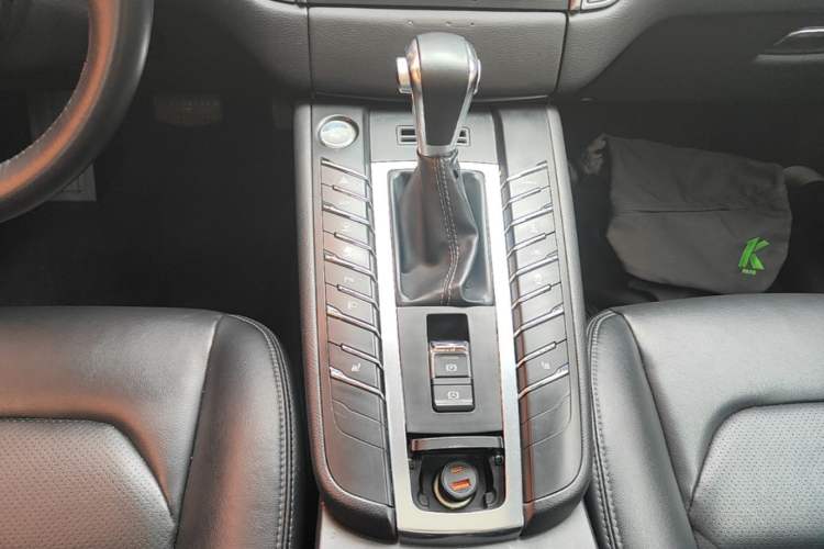 Used Zotye SR9 2017 2.0T Automatic Ultimate Edition Gear Lever