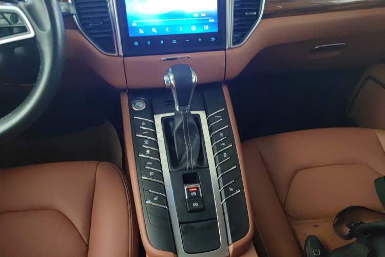 Used Zotye SR9 2017 2.0T Automatic Ultimate Edition Gear Lever