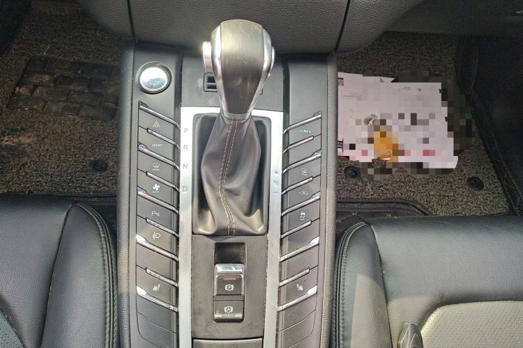 Used Zotye SR9 2017 2.0T Automatic Ultimate Edition Gear Lever