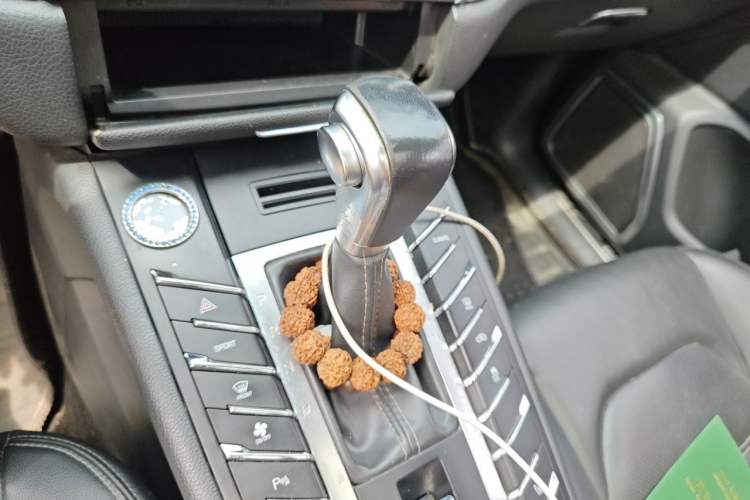 Used Zotye SR9 2017 2.0T Automatic Ultimate Edition Gear Lever