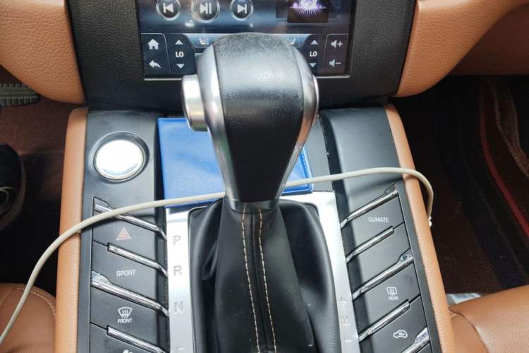 Used Zotye SR9 2017 2.0T Automatic Ultimate Edition Gear Lever