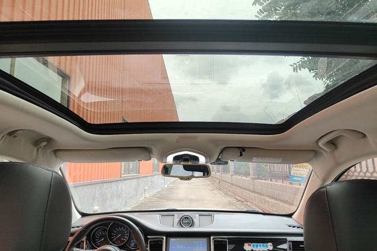Used Zotye SR9 2017 2.0T Automatic Ultimate Edition Headliner