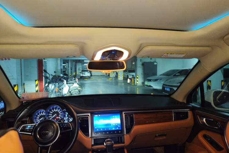 Used Zotye SR9 2017 2.0T Automatic Ultimate Light Edition Headliner